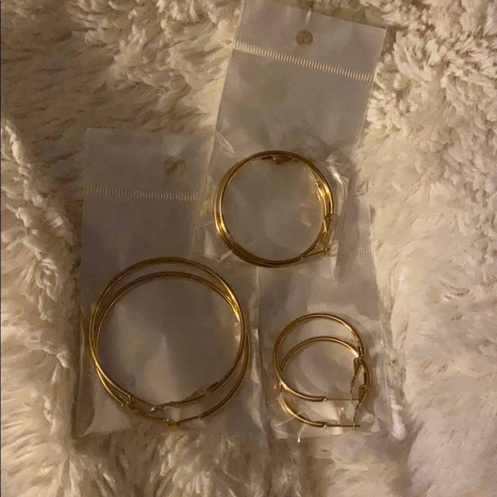 🦋3 Pairs!HYPOALLERGENIC New earrings.. 3 pairs!🦋